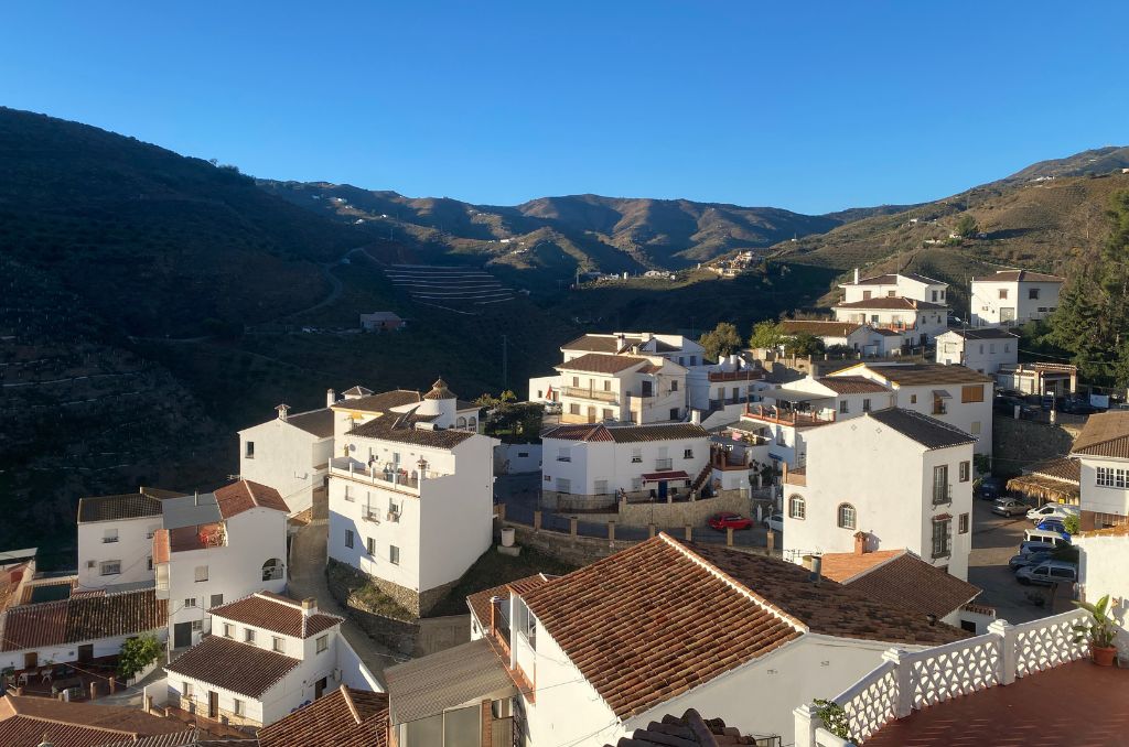 Descubre qué ver en la Axarquía, Málaga. | Viajeros Frititos